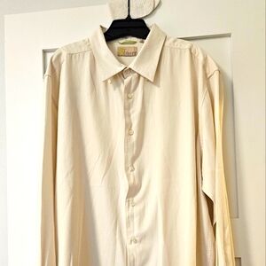 Men's Casual long sleeve shirt by Cubavera Size XXXL, color is off white